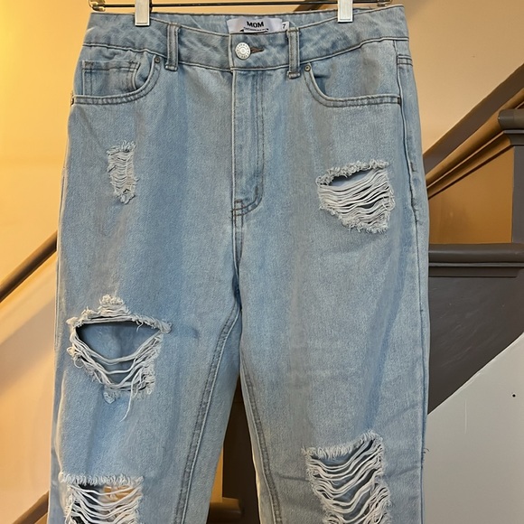 Refugee Mom High Rise Distressed Jeans - Picture 3 of 5